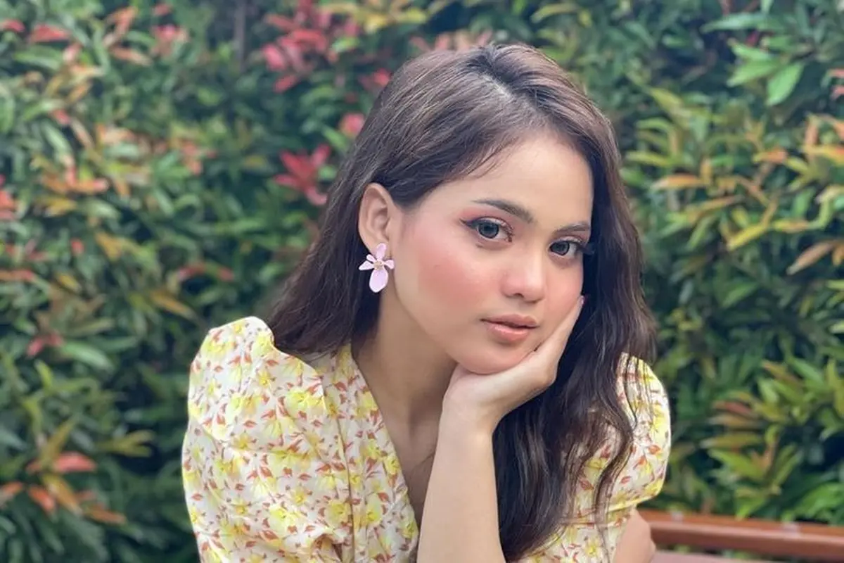 Putri Isnari