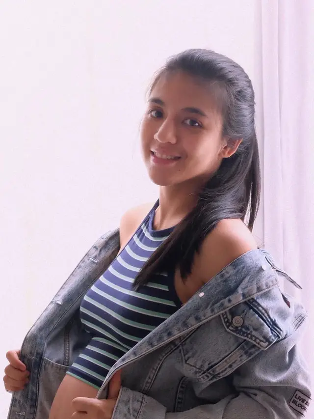 [Bintang] DJ Una Melahirkan