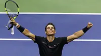 Rafael Nadal nyaris tersandung di babak kedua AS Terbuka saat meladeni petenis Jepang kelahiran Amerika, Taro Daniel, Kamis (31/8/2017) malam waktu setempat. (AP Photo/Kathy Willens)