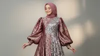 9 Model Gamis Brokat Kombinasi yang Cocok untuk Semua Warna Kulit, Tampil Classy dan Menawan