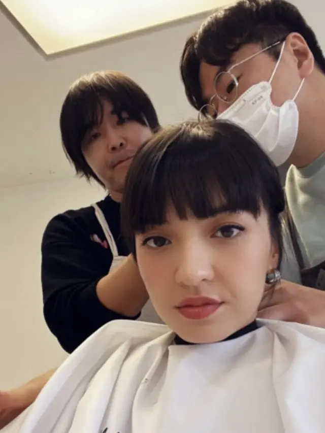 Tampilan Terbaru Raline Shah Berponi