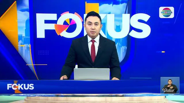 Fokus : Atap Bangunan Pusat Kuliner di Bekasi Ambruk Diterjang Angin Kencang