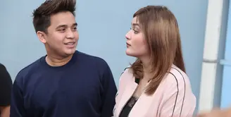 Belum lama ini Billy Syahputra dan kekasihnya Hilda Fitria menjalani liburan ke Australia. Banyak  yang menganggap liburan keduanya untuk menjalani foto prewedding. (Nurwahyunan/Bintang.com)