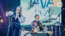 Penyanyi Reza Artamevia tampil menghibur penonton pada hari ketiga BNI Java Jazz Festival 2022 di Jakarta International Expo, Kemayoran, Jakarta Pusat, Minggu (29/5/2022). Reza Artamevia membawakan sejumlah tembang hits miliknya seperti, Berharap Tak Berpisah, Keabadian dan Pertama. (Liputan6.com/Faizal Fanani)