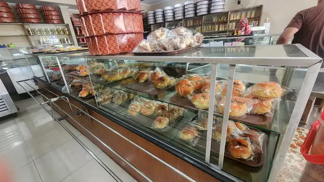 Toko Roti Tegal
