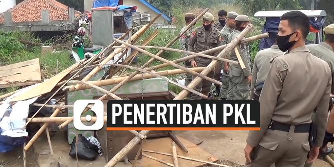 VIDEO:  Sterilisasi Trotoar, PKL Sepanjang Jalan Jakarta-Bogor Ditertibkan