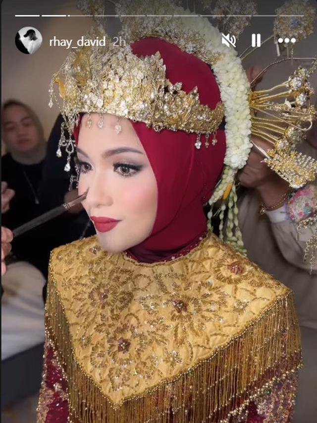 6 Potret Detail Penampilan Zahwa Nadhira di Resespi, Mantu Mahfud MD Manglingi