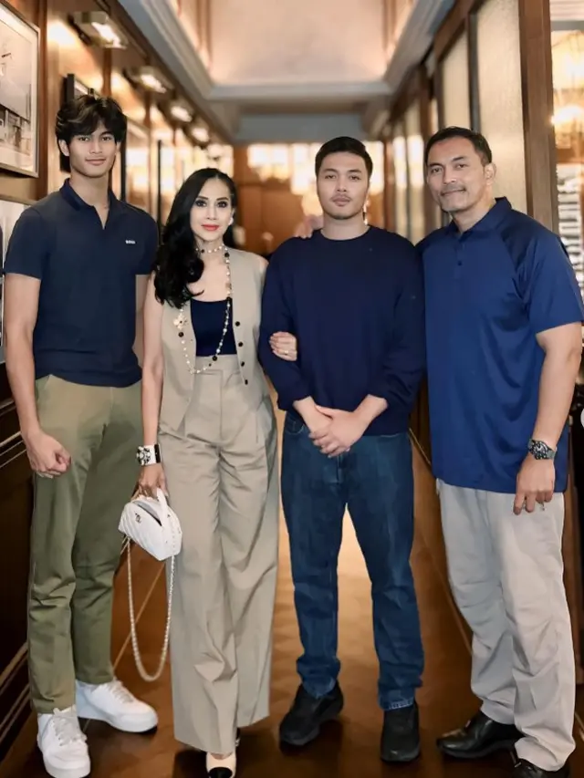 Potret keluarga Diah Permatasari (Sumber: Instagram/dps_diahpermatasari)