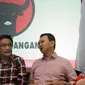 Ketua Umum PDI-P Megawati Soekarnoputri (kanan) bersama Djarot Saiful Hidayat dan Basuki Tjahaja Purnama saat memberi keterangan di Jakarta, Rabu (15/2). Mega mengungkap kemenangan sementara PDI-P di 52 Pilkada 2017. (Liputan6.com/Helmi Fithriansyah)