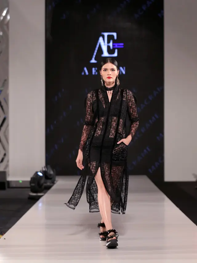 [Bintang] Desain Berjiwa Muda Hiasi Rangkaian Koleksi Local Brand pada Online Store Ini