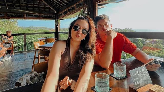 Makin Mesra, Ini 7 Potret Mesra Kevin Kambey dan Thania Sharland