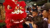 Lekat dengan ucapan 'Gong Xi Fa Cai', begini rupa perayaan tahun baru imlek 2016 dari seluruh dunia.