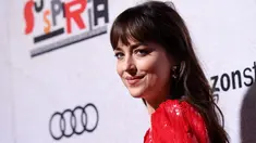 Dakota Johnson berpose saat menghadiri pemutaran perdana film terbarunya "Suspiria" di ArcLight Hollywood, Los Angeles (24/10). Film ini merupakan garapan sutradara Luca Guadagnino yang tayang perdana pada 2 November 2018 di AS. (AP Photo/Chris Pizzello)