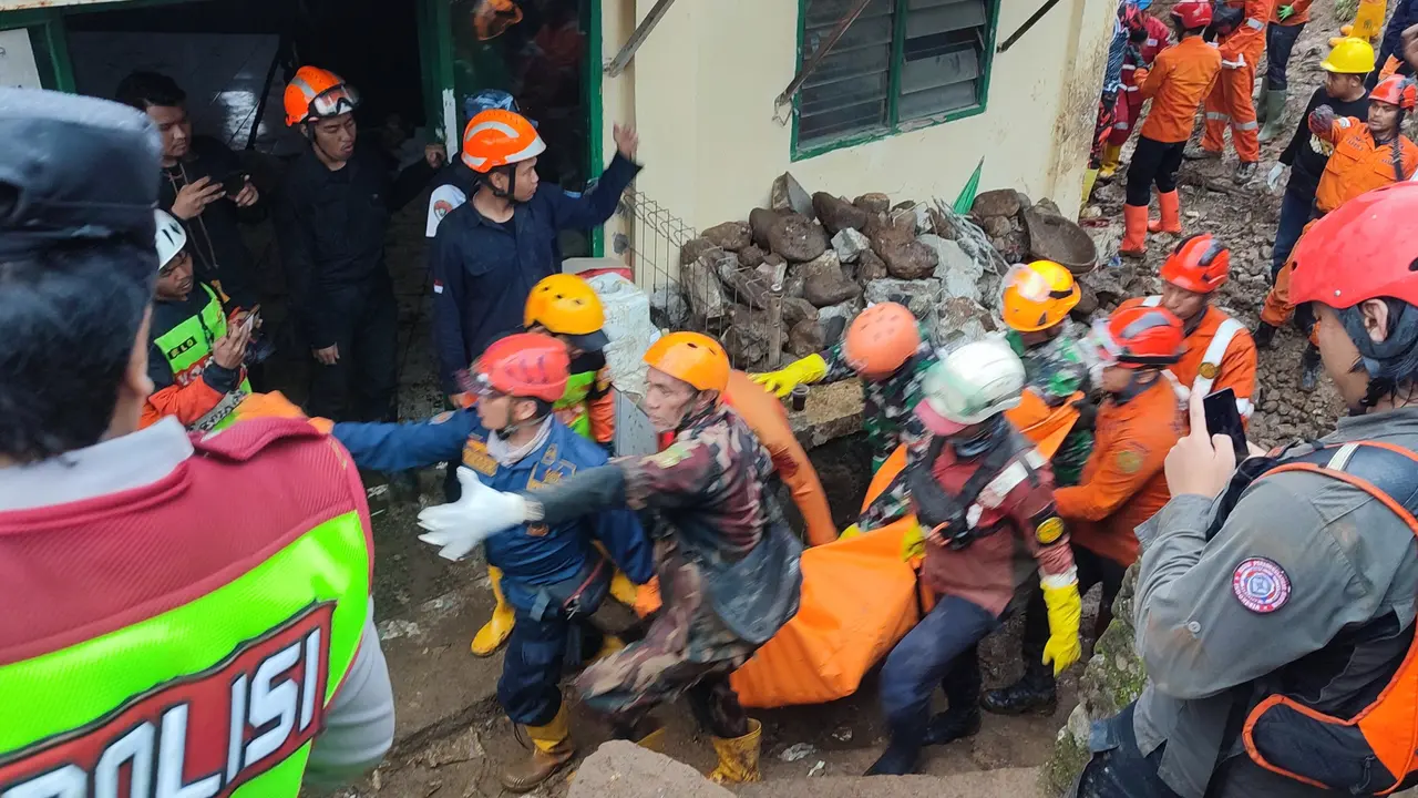 Dua jasad korban tanah longsor di Kota Bogor kembali ditemukan pada Kamis (16/3/2023).