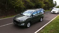 PT Toyota Astra Motor (TAM) menggelar acara bertajuk 'Journalist Test Drive All New Toyota Kijang Innova'