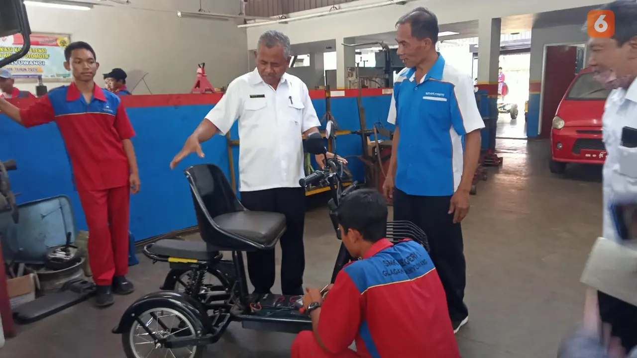 Siap Produksi Massal, Guru dan Siswa di Banyuwangi Ciptakan Motor Listrik Ramah Difabel