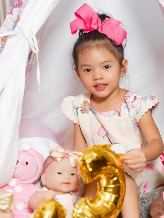 Ultah Anak Farah Quinn (Instagram/farahquinnofficial)