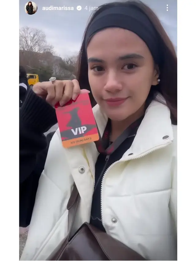 6 Potret Audi Marissa Nonton Konser J-Hope BTS di Korea, Anthony Xie Jaga Anak