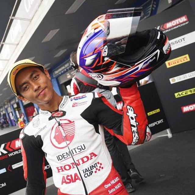 Jelang Motogp Malaysia Seluruh Pembalap Mengheningkan Cipta Untuk Afridza Munandar Motogp Bola Com