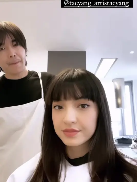 Di salon Korea, ia melakukan treatment Vainpot yang sedang tren di negara tersebut. (@ralineshah)