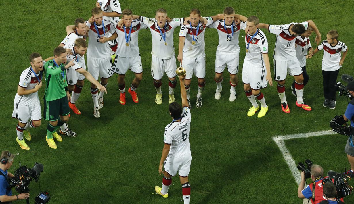 Puncak kariernya bersama Timnas Jerman terjadi pada Piala Dunia 2014. Ia memenangi trofi Piala Dunia 2014 bersama Tim Panser dan tampil sebanyak lima kali dalam turnamen tersebut. Sayang, dalam laga final melawan Argentina ia absen karena cedera. (AFP/Fabrizio Bensch/Pool)