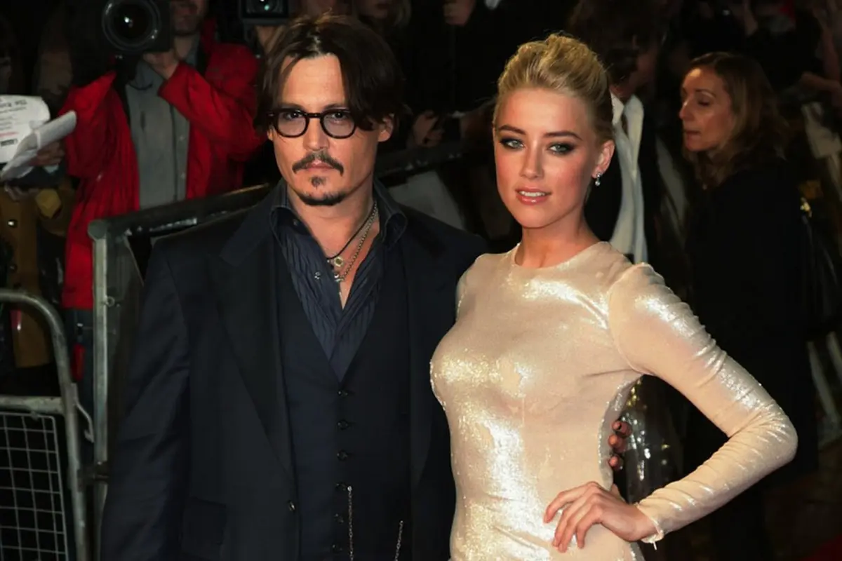 [Bintang] Johnny Depp dan Amber Heard