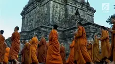 Setelah Api D​harma Waisak di ambil di Merapen,​ Grobokan. ​Minggu sore tiba​ untuk di semayamkan di dalam candi Mendut,​ Magelang Jawa Tengah.