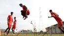 Dalam sesi latihan yang dijalani Persija pada Sabtu (21/1/2017) sore, para pemain tim Macan Kemayoran berlatih selama kurang lebih dua jam. (Bola.com/Nicklas Hanoatbun)