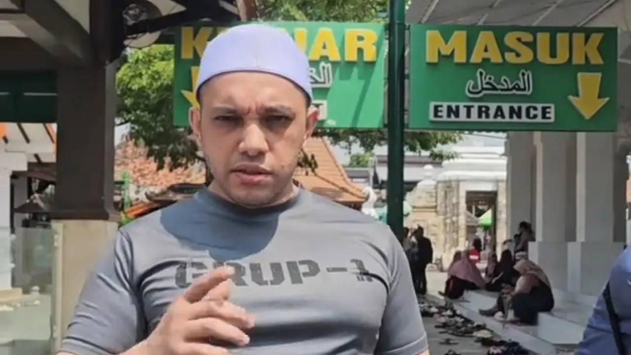 Makam Sunan Bonang Tubang