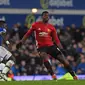 Paul Pogba mendapat saran dari pelatih Prancis Didier Deschamps. (Paul ELLIS / AFP)