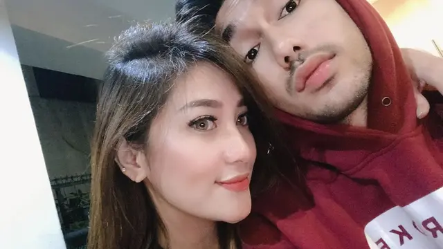 Sudah Punya Pacar, Ini 6 Potret Abid Zia Mantan Suami Raya Kitty dan Kekasih