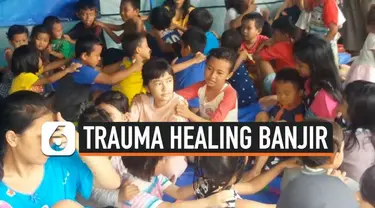 Kemensos melaksanakan trauma healing bagi anak-anak korban banjir di kawasan Pesanggrahan, Jakarta Selatan.