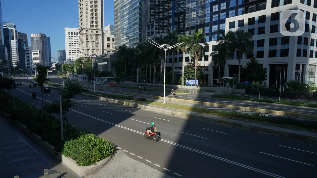 FOTO: Idul Fitri, Jalan Sudirman dan MH Thamrin Lengang
