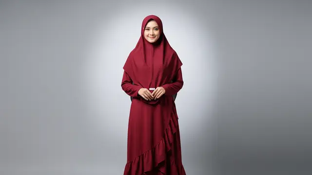 Gamis Simple dengan Ruffle Bawah Minimalis