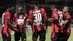 Para pemain Persipura merayakan gol yang dicetak James Koko Lomell ke gawang Persija pada laga Torabika Soccer Championship 2016 di Stadion Mandala, Jayapura, Jumat (29/4/2016). (Bola.com/Nicklas Hanoatubun)