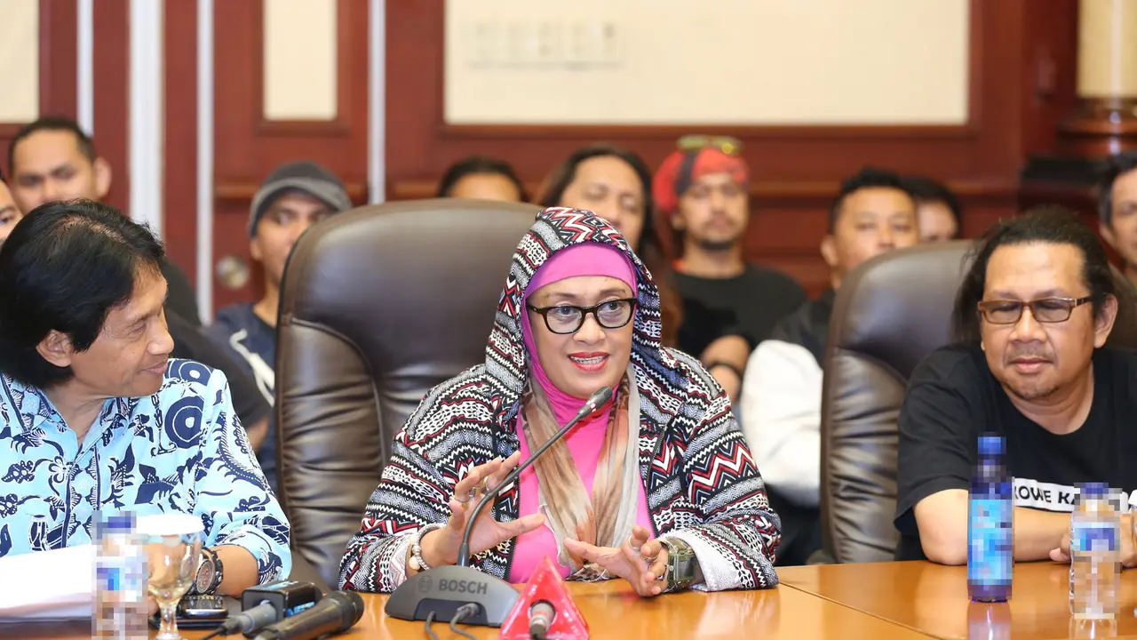 [Bintang] Renny Djayoesman