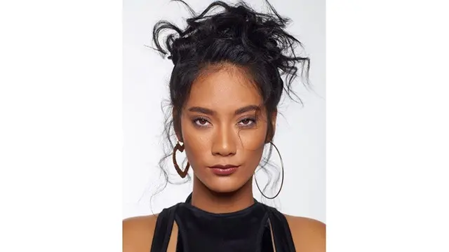Biasa Tampil Natural, Ini 6 Potret Tara Basro dengan Makeup Tebal