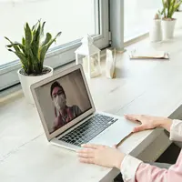 Ilustrasi Interview Kerja Via Online Credit: pexels.com/Edward