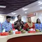 Wali Kota Semarang, Hendrar Prihadi menyatakan saat ini Pemerintah Kota Semarang selain fokus pada pencegahan virus Corona, juga berupaya untuk menciptakan kondusifitas di masyarakat.