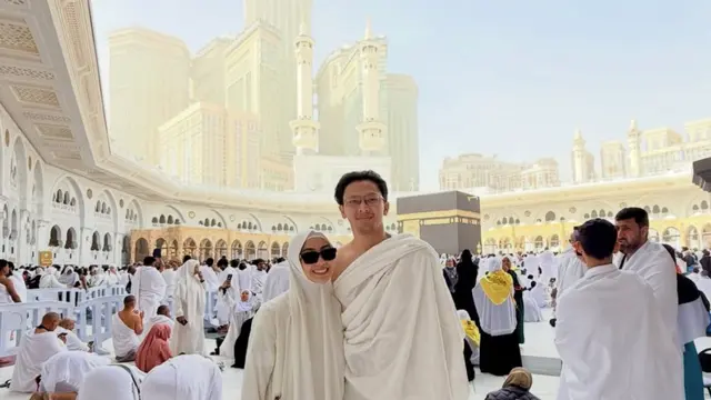 Winona Willy  Umrah saat Ramadan Bersama Suami. [@nonawilly]