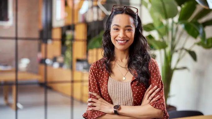 kepribadian mandiri karismatik cantik