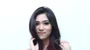 Penyanyi muda nan cantik Isyana Sarasvati sedang menunggu perilisan album perdananya, rapper handalpun menjadi salah rekan duetnya. (Galih W. Satria/Bintang.com)