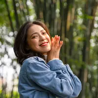 ilustrasi tersenyum bahagia/Bo1982/Shutterstock