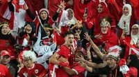 Gelandang Timnas Indonesia U-23, Ivar Jenner, mencerak gol ke gawang Timnas Irak U-23 di Piala Asia U-23 2024. (Bola.com/Dok.AFP/Karim JAAFAR).