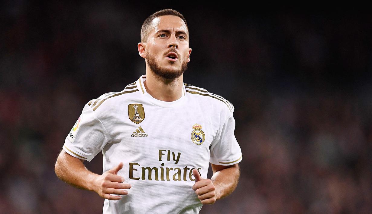 Eden Hazard - Penyerang asal Belgia ini berstatus sebagai pemain termahal dalam sejarah Real Madrid dengan banderol 115 juta euro. Mantan bintang Chelsea ini menerima upah sebesar 540 ribu euro sekitar Rp 8,7 miliar per minggu. (AFP/Oscar Del Pozo)