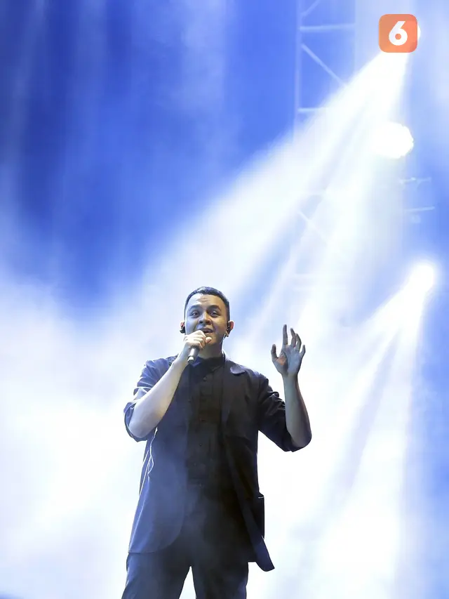 [Fimela] Konser Tulus
