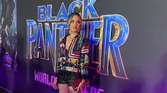 Artis Cinta Laura berpose saat menghadiri malam premier film superhero Black Panther di Dolby Theatre California, Amerika Serikat, Senin (28/1). (Instagram/claurakiehl)