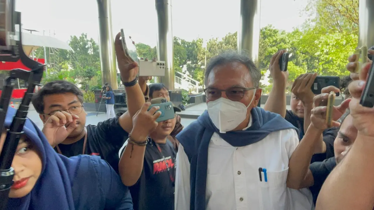 Mantan Direktur Jenderal Mineral dan Batubara (Minerba) Kementerian Energi dan Sumber Daya Mineral (ESDM) Ridwan Djamaluddin mendatangi gedung Komisi Pemberantasan Korupsi (KPK).