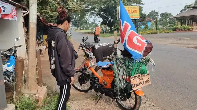 Cerita Dedi Mulyadi Bertemu Pasutri Pengamen Nekat Mudik ke Semarang