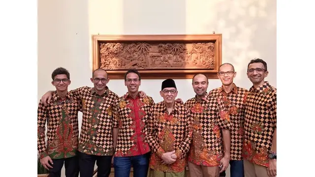 Jarang Terekspos, Ini 5 Potret Izzat Anak Najwa Shihab yang Berprestasi